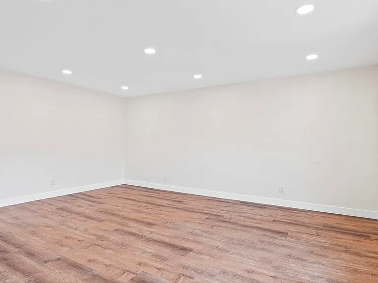 4572 Nebo Dr #H — Photo 18
