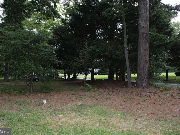 3rd image of 37151 Club House Rd