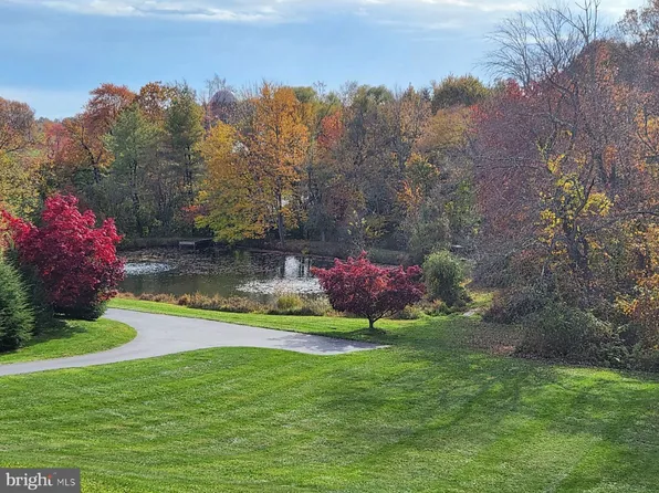 1211 Birchrun Rd, Chester Springs, PA 19425