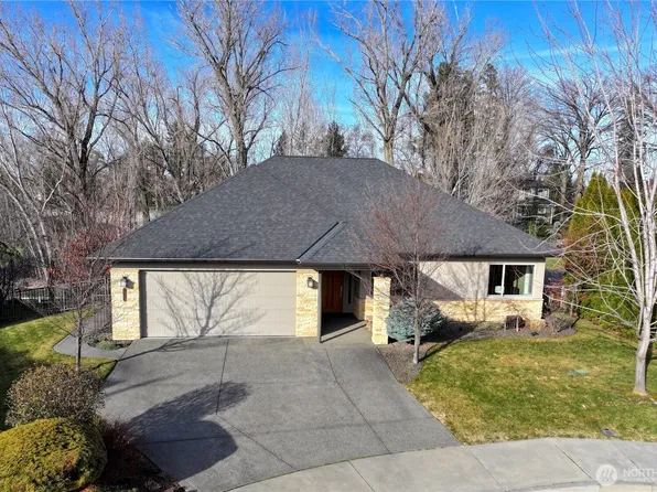 2049 Stillwater Drive, Walla Walla, WA 99362