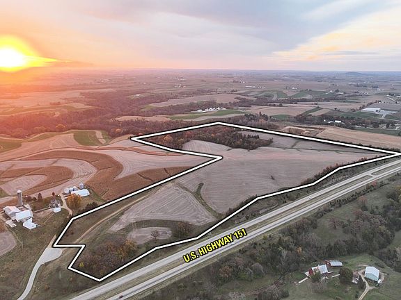 18711-Drone Outline NW