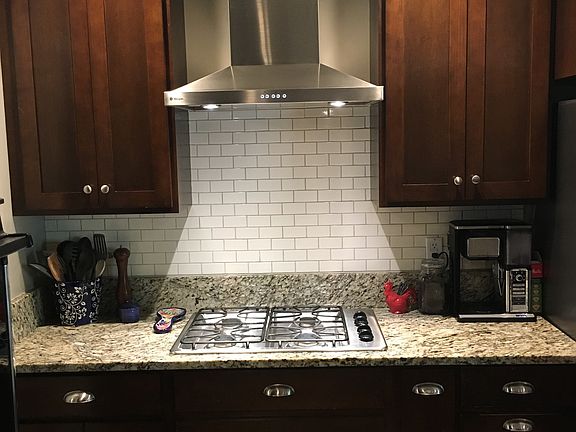 5th image of 10526 Milldale St