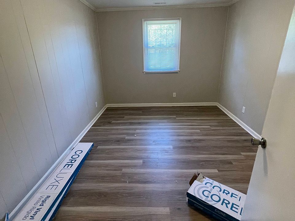 2nd image of 5929 Chesapeake Blvd