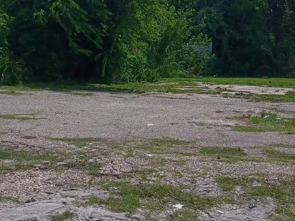 8936 Cullen Blvd, Houston, TX 77051