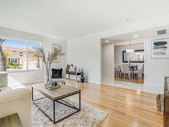 5th image of 1528 Queenstown Ct