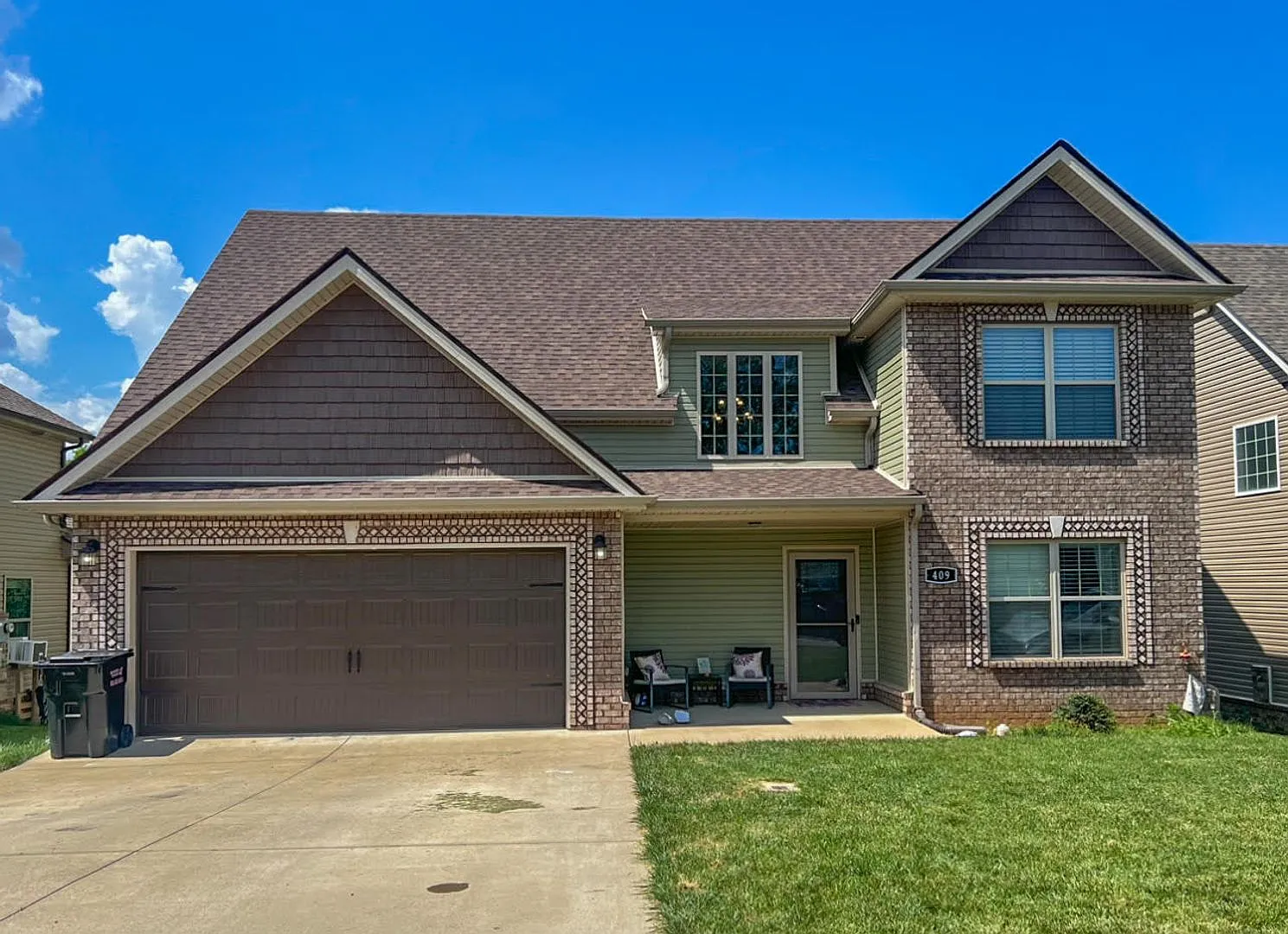 Must See-Stunning 5-Bedroom Home in 37043!! — Photo 1
