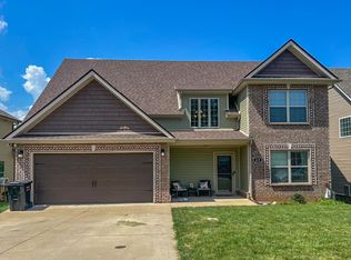 409 Wingfield Dr, Clarksville, TN 37043