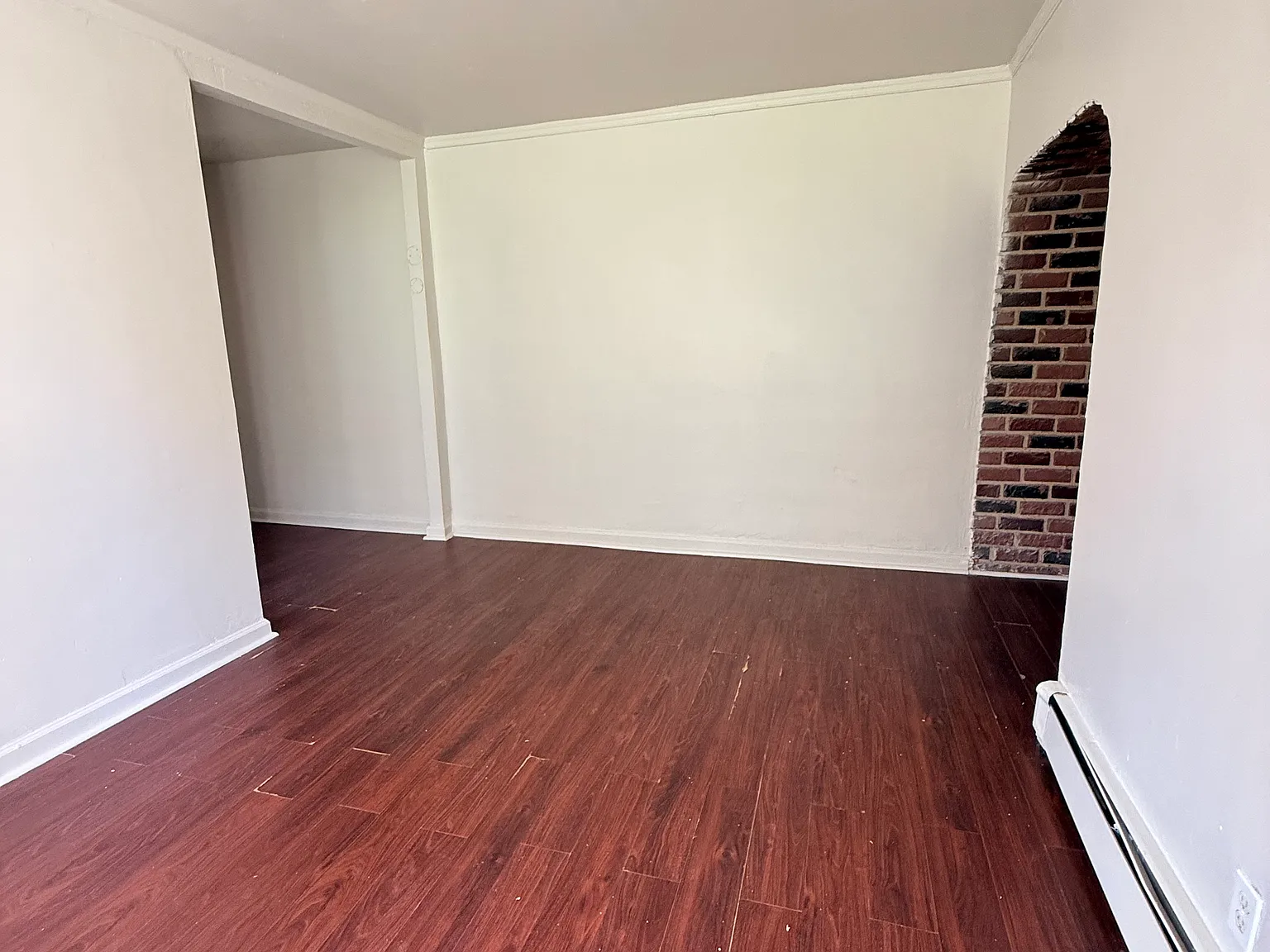 1 bed, 1000 sqft, $1,200 — Photo 3