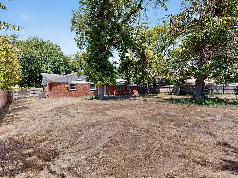 3117 Sonora Trl — Photo 42