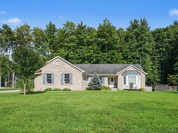 3476 Winter Holly Dr, Amelia, OH 45102