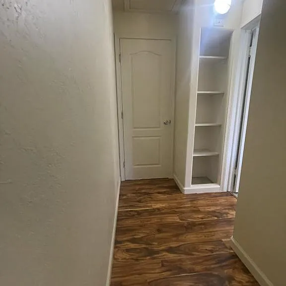 2145 Lombard St — Photo 16