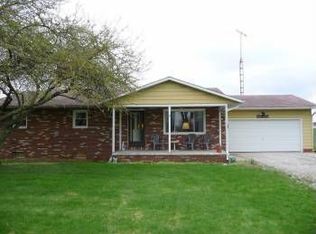 5680 Chestnut Hills Rd, Newark, OH 43055