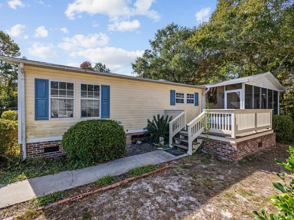 873 Whaler Pl., Murrells Inlet, SC 29576