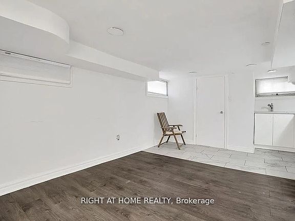 4th image of 210 Mary St N #Basement