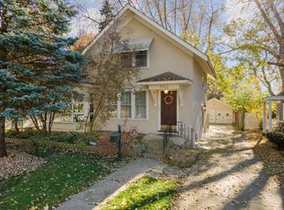 1344 Garfield Ave, Aurora, IL 60506