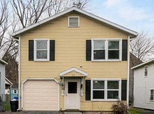 24 Rawson St, Albany, NY 12206