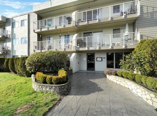Lochside Apartments, Central Saanich, BC V8M 2B9