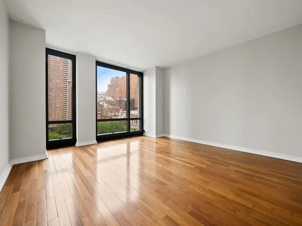 101 Warren Street image 14 of 19