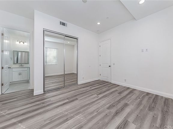 4th image of 1615 W Pomona St