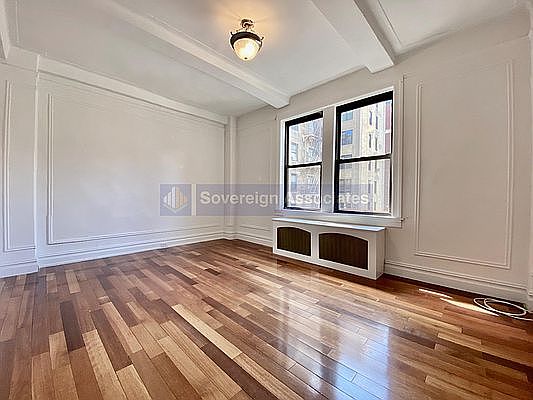 5th image of 308 W 104th St #90