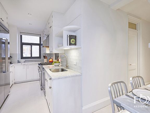 5th image of 180 E 79th St APT 4D