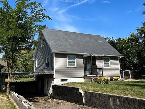 2nd image of 2013 Nomad Ave