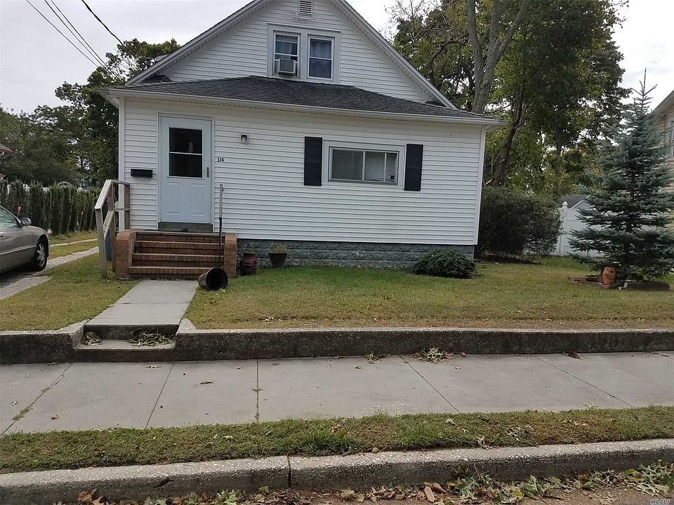 1st image of 114 E Lakewood St