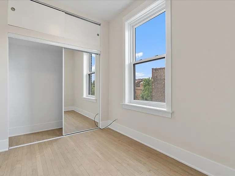 1079 N Paulina St #3 — Photo 12