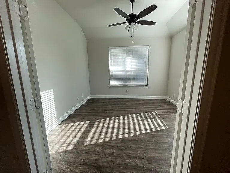 2306 Ranchwood Dr — Photo 25