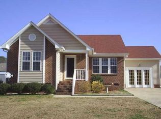 30 Fox Hound Ln, Angier, NC 27501
