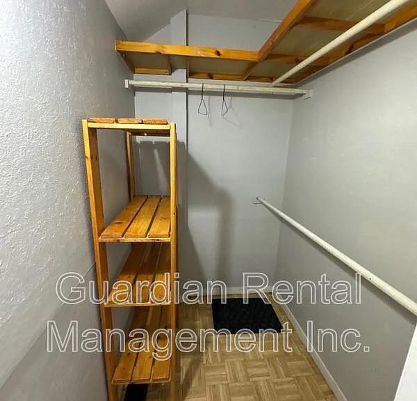 839 Minnesota St — Photo 8