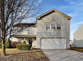 207 Victorian Dr, Commercial Point, OH 43116