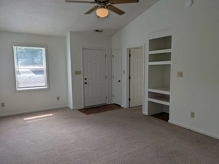 113 Birdie Ct — Photo 3