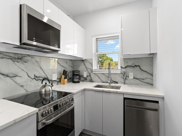 931 S Howard Ave #4