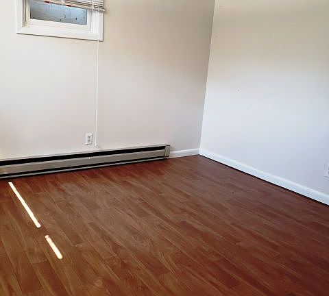 5th image of 516 1/2 Avenue E