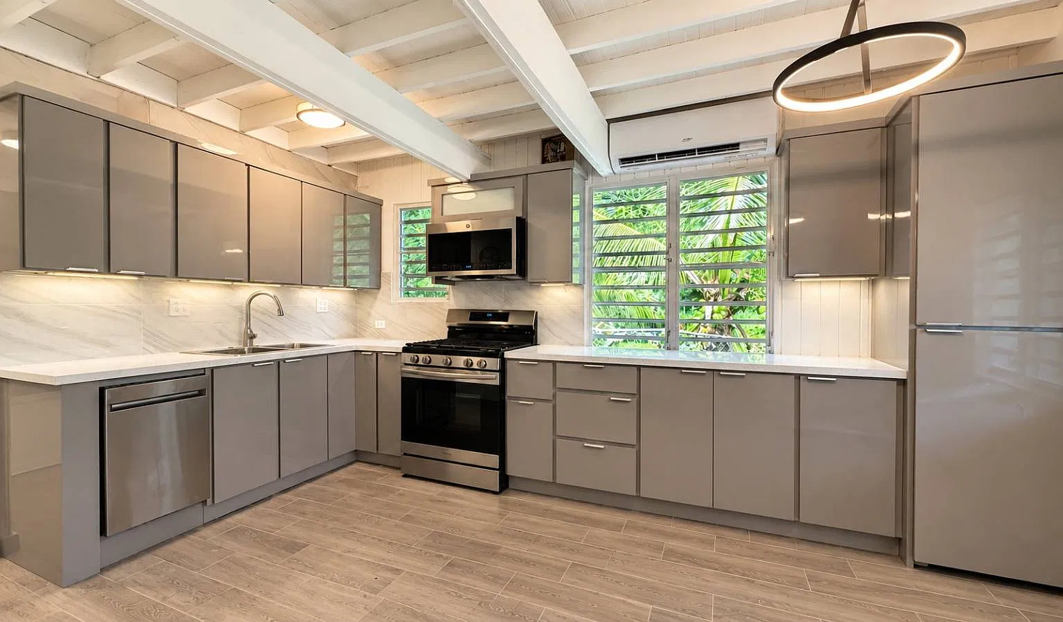 3 bed, 2.0 bath, $1,200 — Photo 2