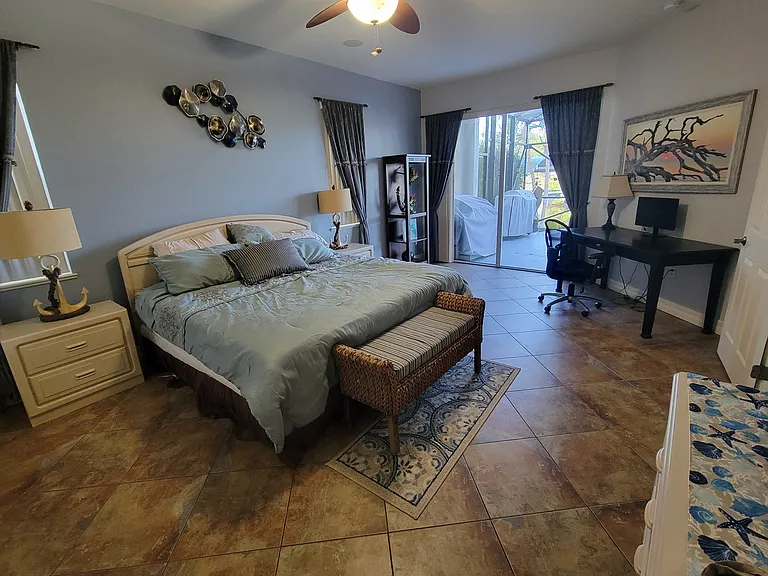 Lower Master bedroom