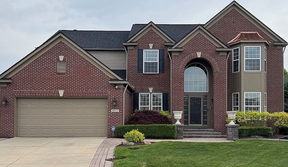 1st image of 48521 Bay Harbor Dr
