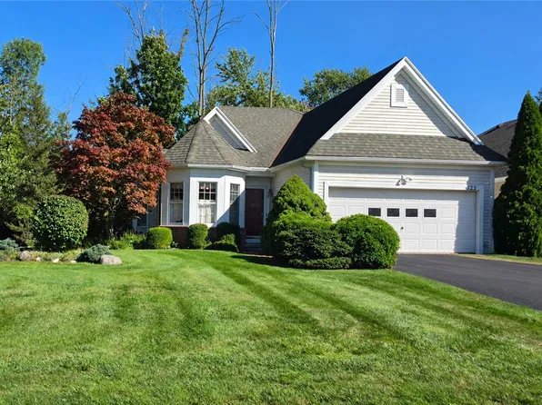 722 Bel Arbor Trl, Webster, NY 14580