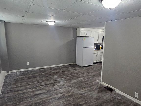 5th image of 2201 Lister Ave