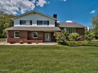 2299 Mountain Rd, Stroudsburg, PA 18360