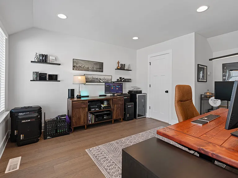 6020 Irwins Branch Dr — Photo 46
