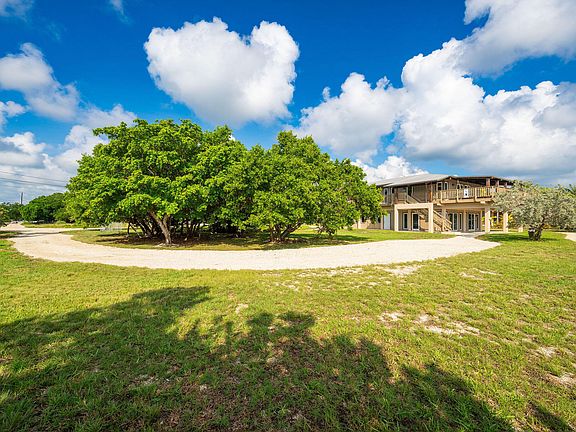 3rd image of 2131 Coral Way
