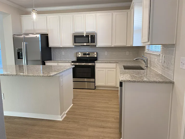 8714 Happy Valley Dr — Photo 17