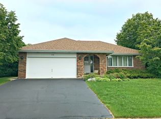 1182 Tracie Dr, Lake Zurich, IL 60047