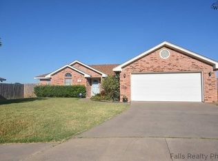 6 Blue Star Ct, Wichita Falls, TX 76310