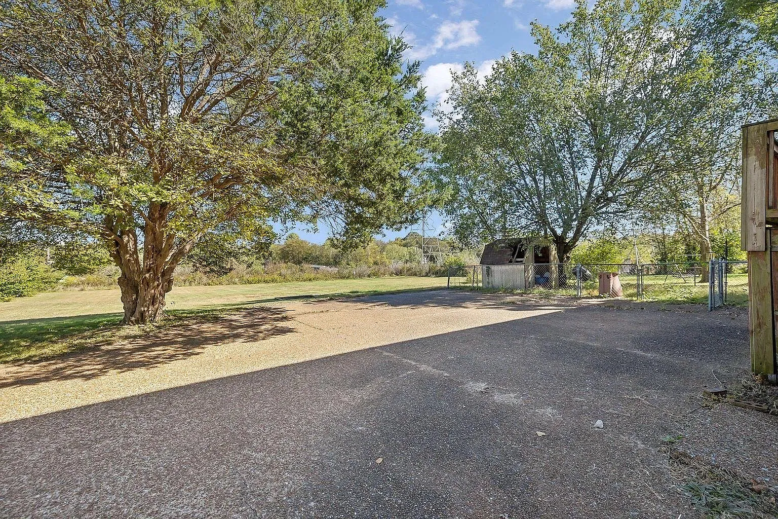 Slayton Dr, Madison — Photo 3