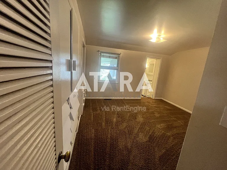 624 E 7th Ave — Photo 10