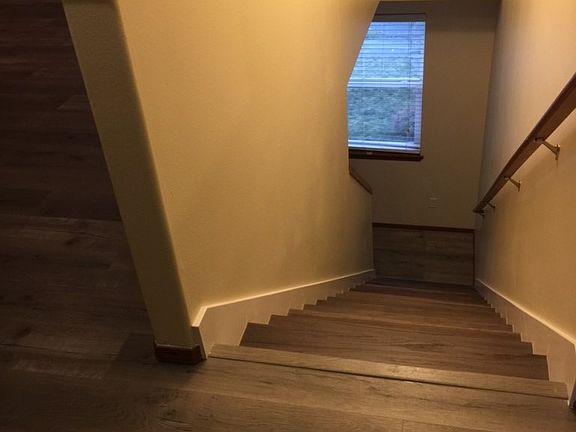 5th image of 1206 E 51st St