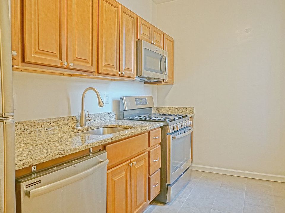 1st image of 3252 33rd St #D7